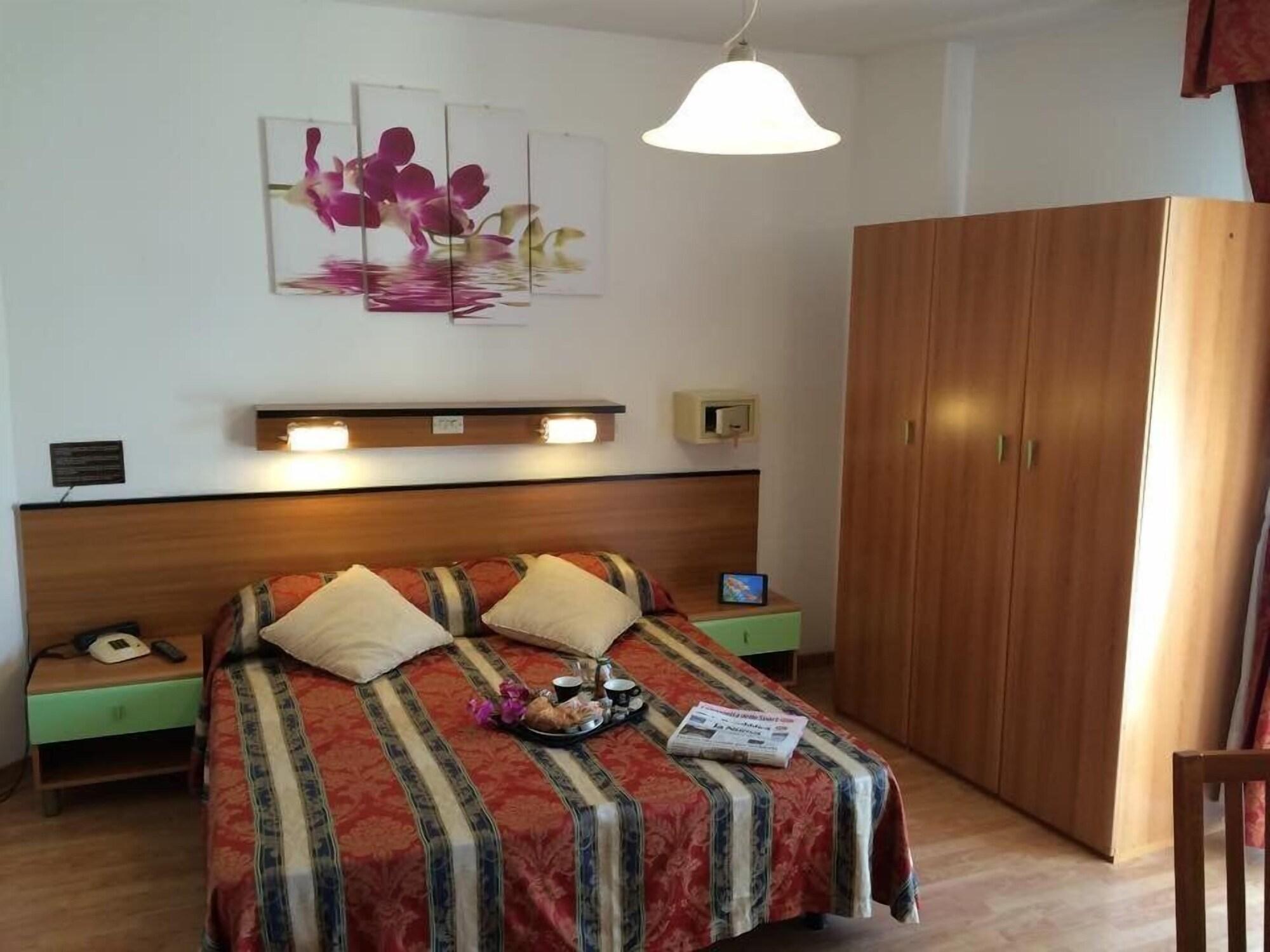Hotel American Лидо ди Йезоло Екстериор снимка