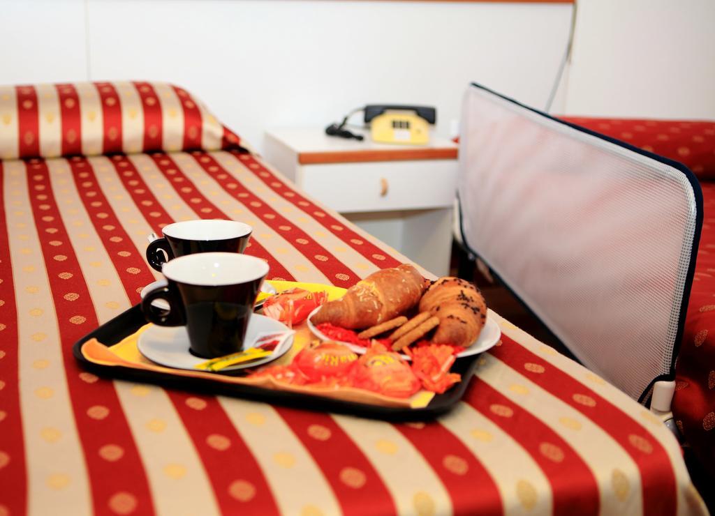 Hotel American Лидо ди Йезоло Екстериор снимка